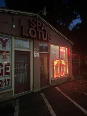 Lotus Spa Massage