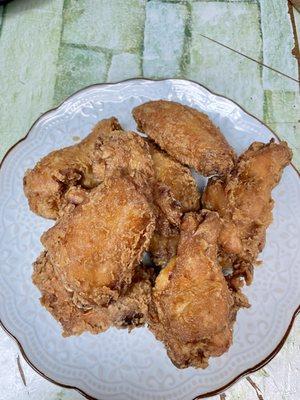 Fried chicken wings , yummy!