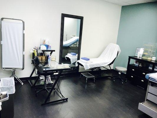 General & Cosmetic Consulting Room