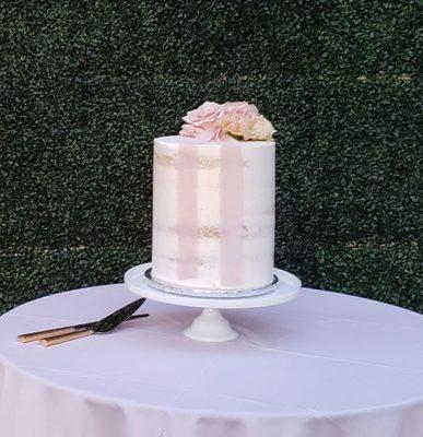 Vanilla bean wedding cake