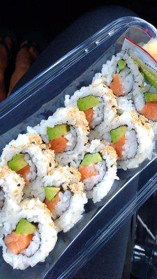 Salmon avocado roll