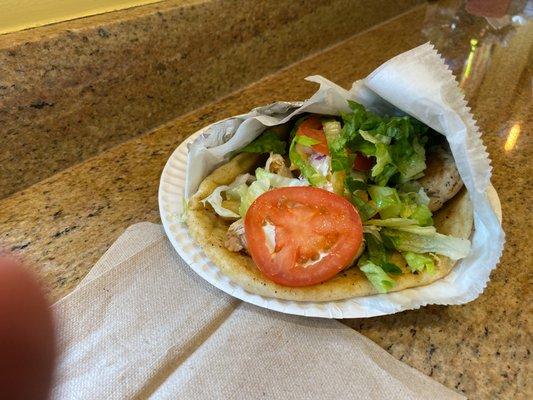 Excellent gyros with tons of chicken!