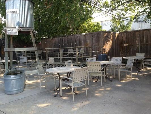 Cute patio dining area