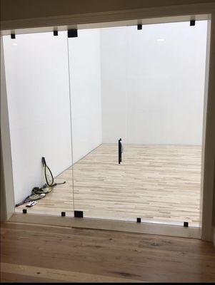 Racquet ball court