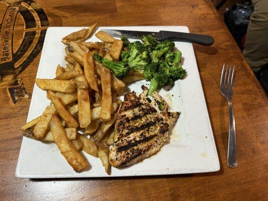 Charbroiled chicken breast entrée