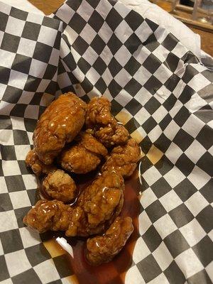 Boneless wings with zesty orange sauce