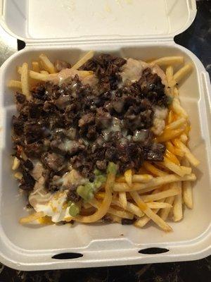 Asked for lengua. Mostly fat and all on one side of the fries lay the toppings. Not the same but still tasteee