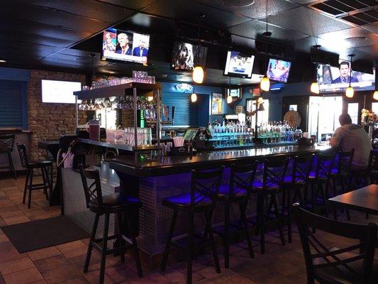 Bar area is mostly empty at lunch. Probably for the best.