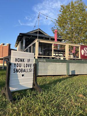 Montgomery Original Snoballs