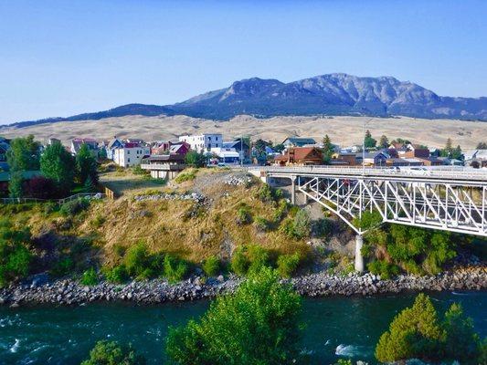 Nice view of the Yellowstone river from the deck.