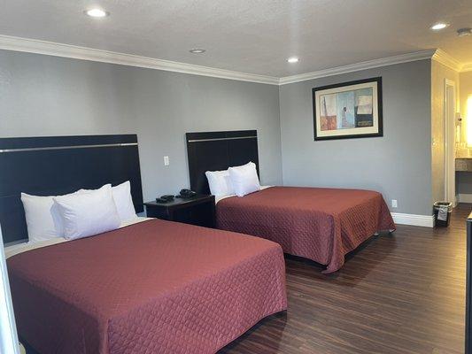 Legacy inn & suites