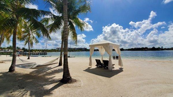 Miromar Lakes Beach & Golf Club is just north of Bonita Springs and offers three miles of white sand beaches.