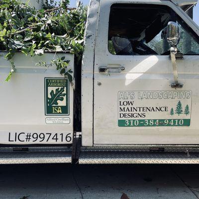 Al's Landscaping
 * Licensed Landscaper
 * Certified Arborist
 * Trees love him!