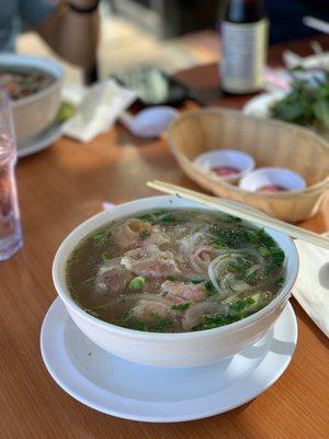 Beef steak and tendon pho