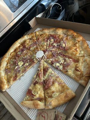 Porky fig pizza