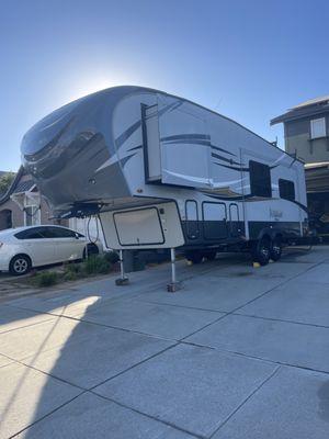 Fifth wheel RV received an exterior wash & polish