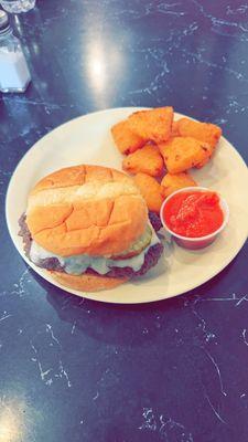 Make your own 8oz burger and Mac and cheese bites