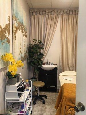 Esthetician Room & Electrolysis Room