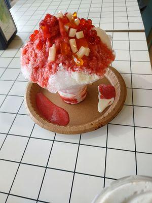 Shaved Ice with Rainbow Jelly, Strawberry popping bia, Dragonfruit boba, fresh strawberries and strawberry syrup. So tasty!