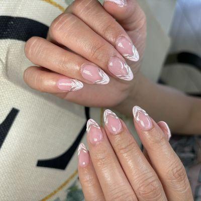 Acrylic nails set w french tip & designs