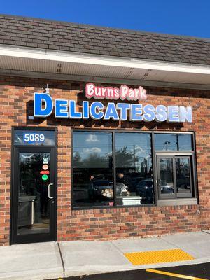 Burns Park Deli is Open for Business & looking forward to serving the local communities.  
Located across from Burns Park in Massapequa.