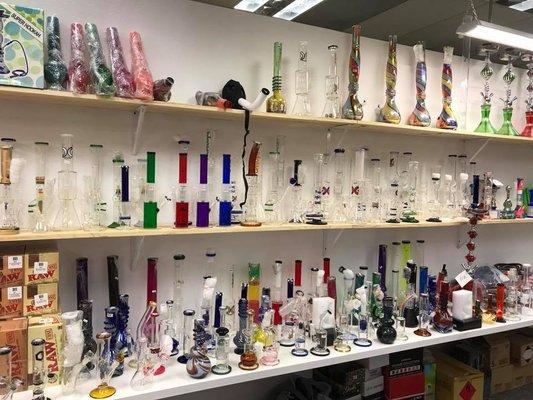 Different types of bongs