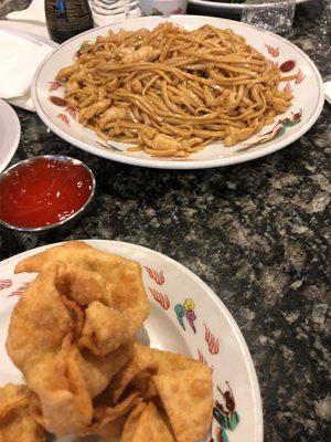 Crab Rangoons & Chicken Lomein (no vegetables)