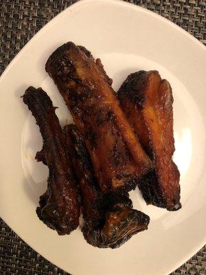 Spicy BBQ Ribs Korean Style. It shapes like Chinese spare ribs with Korean spicy seasoning glazed over them.