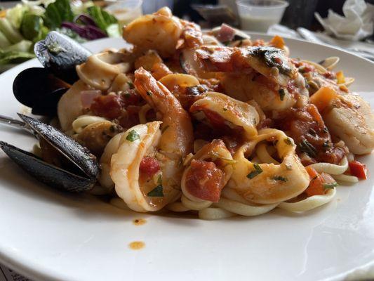 Seafood Cioppino