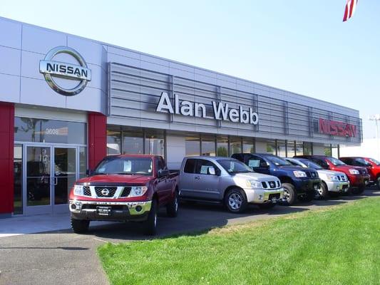 Alan Webb Nissan