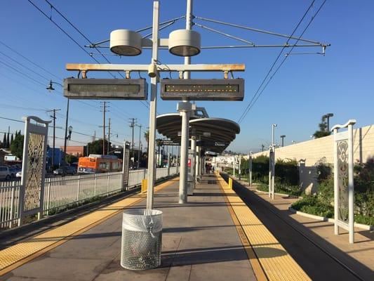 The platform with the pergola.