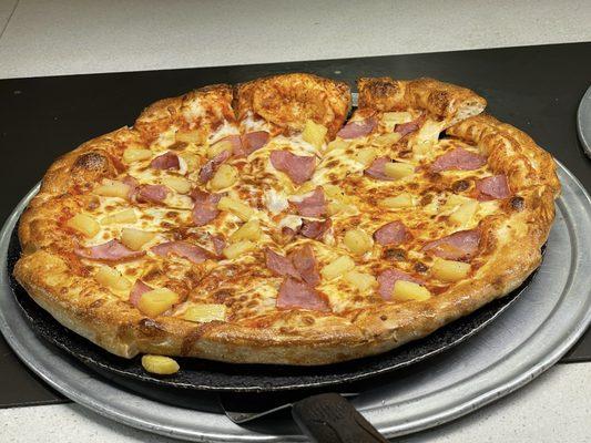 Hawaiian pizza