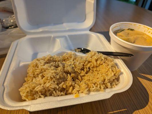 Red curry with tofu and brown rice