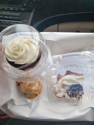 Chocolate chip banana muffin, cranberry square and dog treat cookies