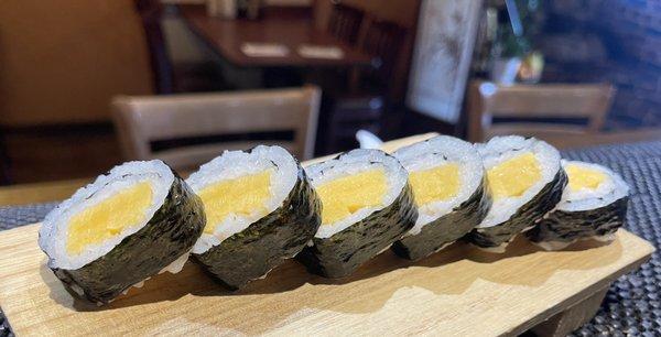 Tamago Roll