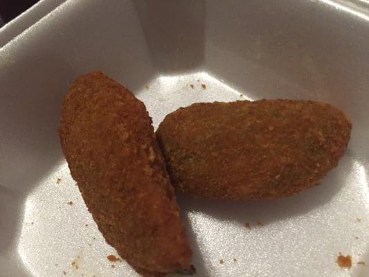 The last 2 jalapeño poppers, my husband ate the others before I could snap a pic lol