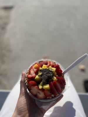 Passion fruit açaí bowl