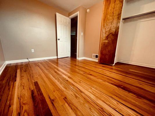 A property in Pittsburgh that is managed by Riva Ridge. This is a lightly remodeled bedroom.