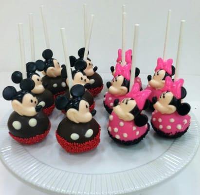 Custom Cake Pops