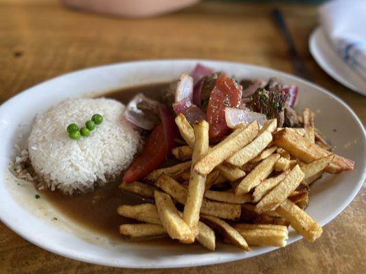 Lomo saltado