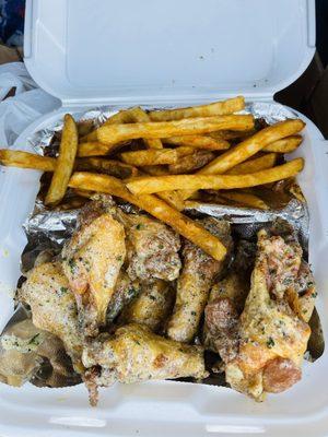 Lemon pepper wings and fries