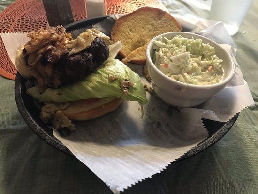 Mac & Cheese Burger (special) with coleslaw