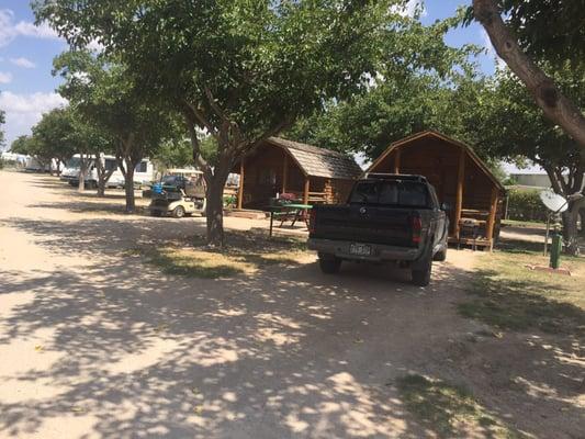 Cute little cabins for the weekend travelers