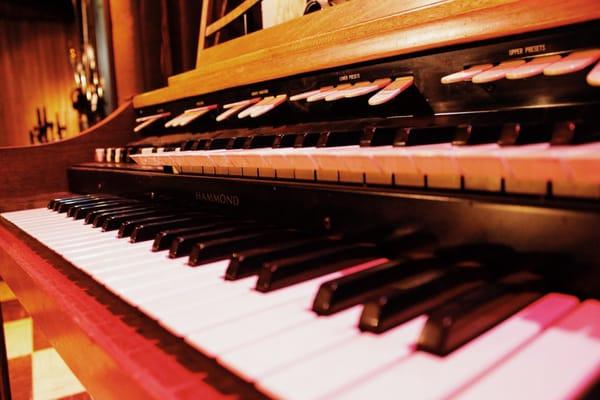 Hammond Organ