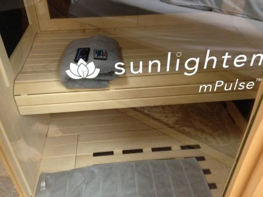 Full Spectrum Infrared Sauna w/Chromotherapy