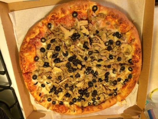 Mushrooms, olives and sausage