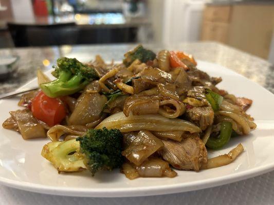 Drunken noodles with duck