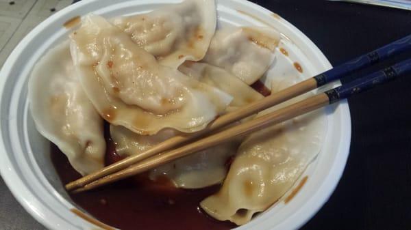 China garden has slammin' housemade dumplings!!! Get em steamed ya fatties!! Sooo good!! Thank you China garden!