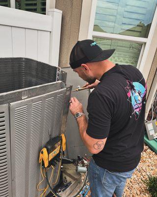 Refrigerant Field repair in Saint John's #airconditioningrepair