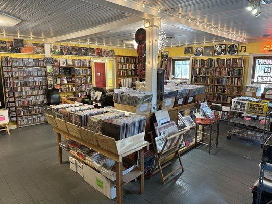 Azio Media - Books, Music & More - Shallotte , NC